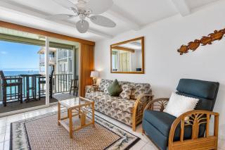 Dreamy True Oceanfront Condo - Hale Kona Kai 307 by Casago Kona - 9