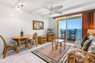 Dreamy True Oceanfront Condo - Hale Kona Kai 307 by Casago Kona - 5