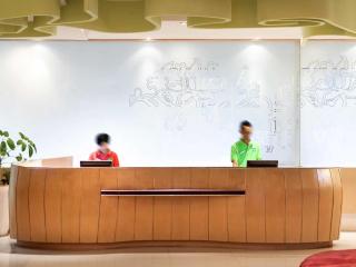 ibis Styles Yogyakarta - 8