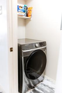 The Huntsville Nest - 2BR Near SHSU - Pool - WiFi - Free Parking - 3