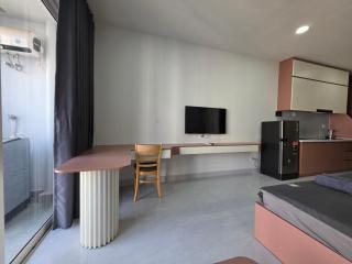 Free Luxury Pool and Gym with The Lang Apartment HCMC - 5