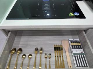 Free Luxury Pool and Gym with The Lang Apartment HCMC - 1