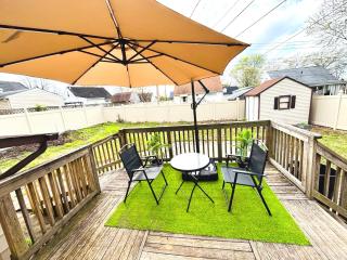 The Charming Cozy 4-Bedroom Getaway in Glen Burnie - 5