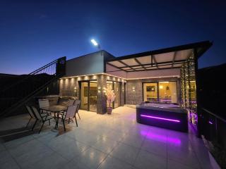 Villa Panorama View Brezovicë - 0