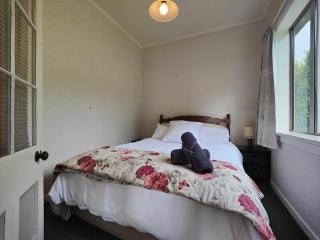 Justavacation Beachfront Bach - 8