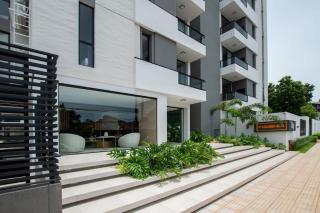 Luxury 2BR Apartment City Elegance with Pool & Gym - 5
