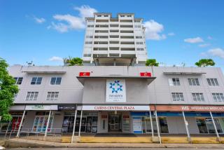 Explore Cairns Esplanade from your Private Studio - 6