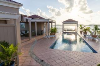 Cliffside Private Luxury Pool Estate - 8