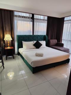 Shirley Service Suites Time Square - 9