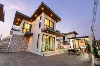 ALISS LUXURY POOLVILLA JOMTIEN Walking Street 5 Bedroom - 3