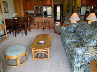 Kihei Akahi #C-203 Great Location and Rates, FREE SARONG, Full Kitchen - 7