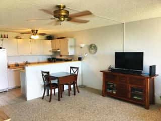 Kihei Alii Kai #B-307 Well Appointed, Beautiful Ocean View, Shared Hot Tub - 4