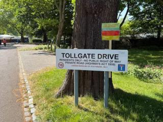 Stylish Dulwich Apartment with Parking - 8