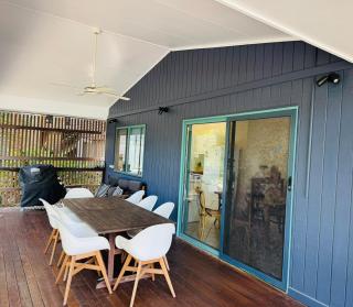 Tuckeroo + sleeps 10 + central - 9