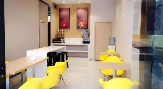 IU Hotel Shanghai Jiaotong University Jiangchuan Road Metro Station - 4