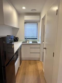 Comfy Ellerslie Studio - 3