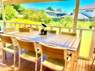 Spacious and cozy room King size bed Free parking Quiet Private - 3