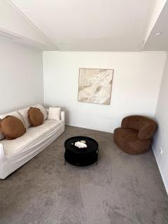 Mapua Village Modern Studio - 9