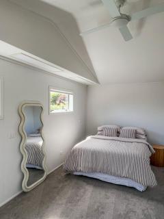 Mapua Village Modern Studio - 6