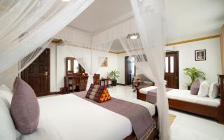 Bronam Central Suites - 0