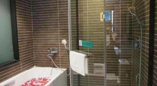 Xana Hotelle Yining Airport Road Jinwuyuan - 3