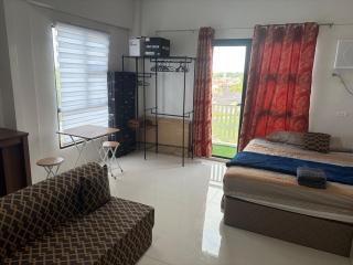 Studio condo oceanside - pools, gym, mini market - 9