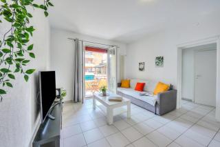 Central Love - Happy Rentals - 1