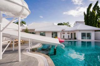 LABARIS LUXURY POOLVILLA WONGAMART BEACH 5 Bedroom - 1