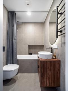 Ozas Bright 1bed, Work Desk, Quiet Yard, Bath, Private Parking - 7