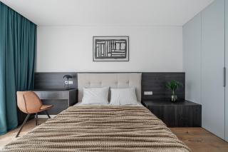 Ozas Bright 1bed, Work Desk, Quiet Yard, Bath, Private Parking - 1