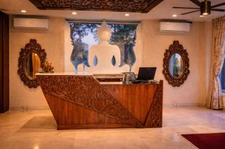 Hotel Saheb's Castle - Best Mountain View & Jacuzzi Suites, McLeodganj - 4