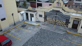 Cozy pet-friendly apartment with private BBQ area - 9