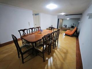 Cozy pet-friendly apartment with private BBQ area - 3