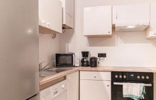 Cozy 3-Bedroom Apartment Central Vienna - 9