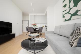 Warsaw Luxury Apartment with Parking in the City Centre by Renters Prestige - 3