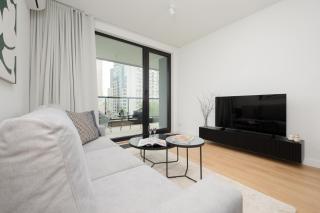 Warsaw Luxury Apartment with Parking in the City Centre by Renters Prestige - 9