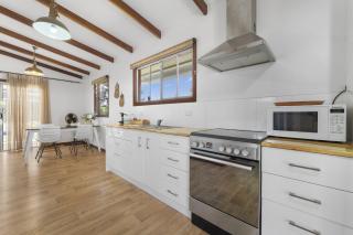 Lakes Edge Retreat - 7