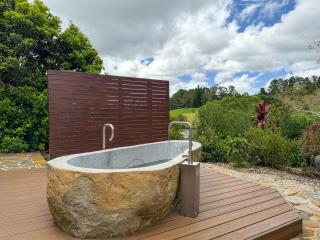 Lakes Edge Retreat - 1