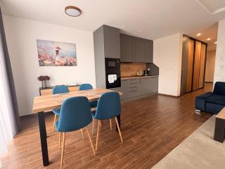 Garden Apartment - 6