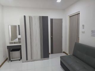 Hugg daily airport - 6