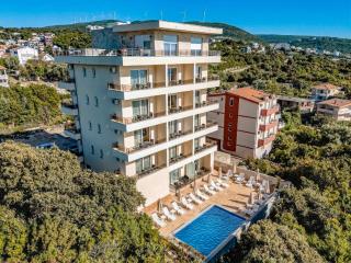 ARA Lux Apartments - 6