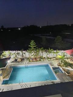 Merlin Farmhouse 4BHK, Private Pool,BBQ, Bonfire - 0