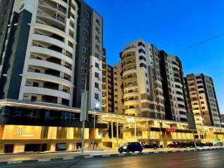 شقه فندقيه امام مطار القاهره ومستشفي السعودي - 0