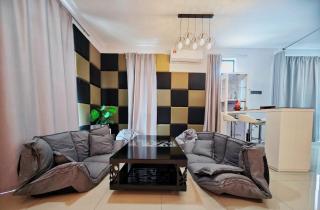 Melaka 9km jonker street,12pax sea view 3storey house - 0