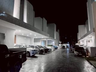 BK Luxury Pool Villa Pattaya 4 Bedrooms 6 Bathrooms - 1