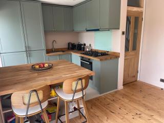 Lancing Seaside Home near Station - 9