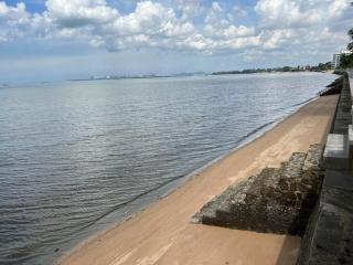 Sandbox Beachfront Villa 1 - 3