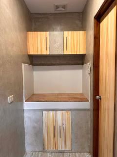 Hillside Station - Fan Room - 03 - 0