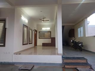 Swamy's Nest Peaceful & Spacious 2BHK Family Homestay with Parking in Bhopal - 4
