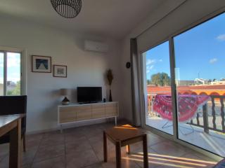 Cosy Sunny One Bedroom Apartment - 6